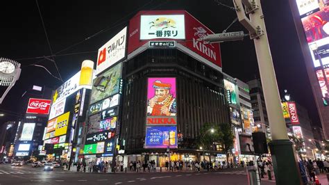 すすきの タッチ - 都市の夜に響く無数の物語